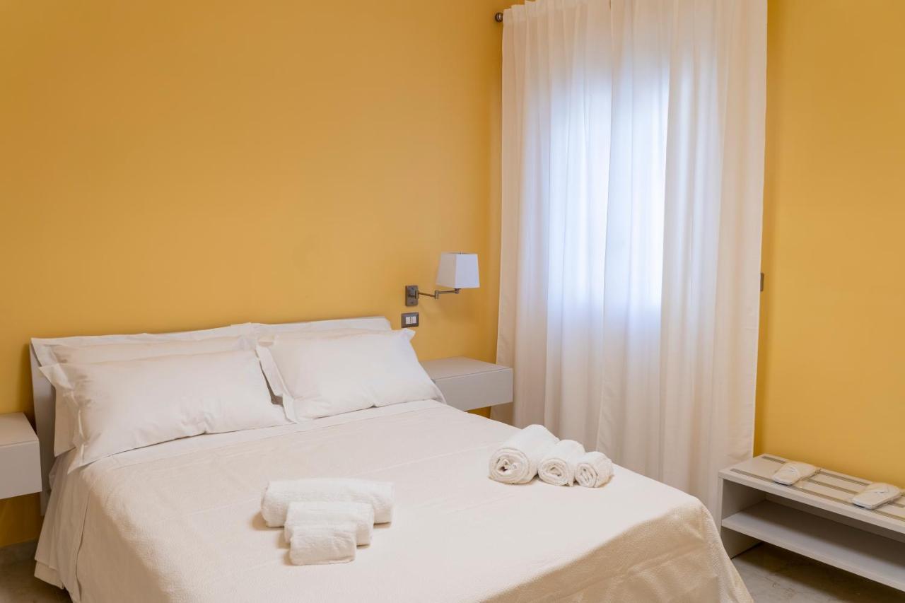A Casa Dei Miei Otel San Pietro Vernotico Dış mekan fotoğraf