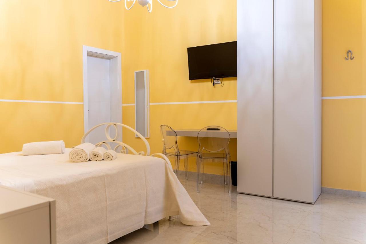 A Casa Dei Miei Otel San Pietro Vernotico Dış mekan fotoğraf