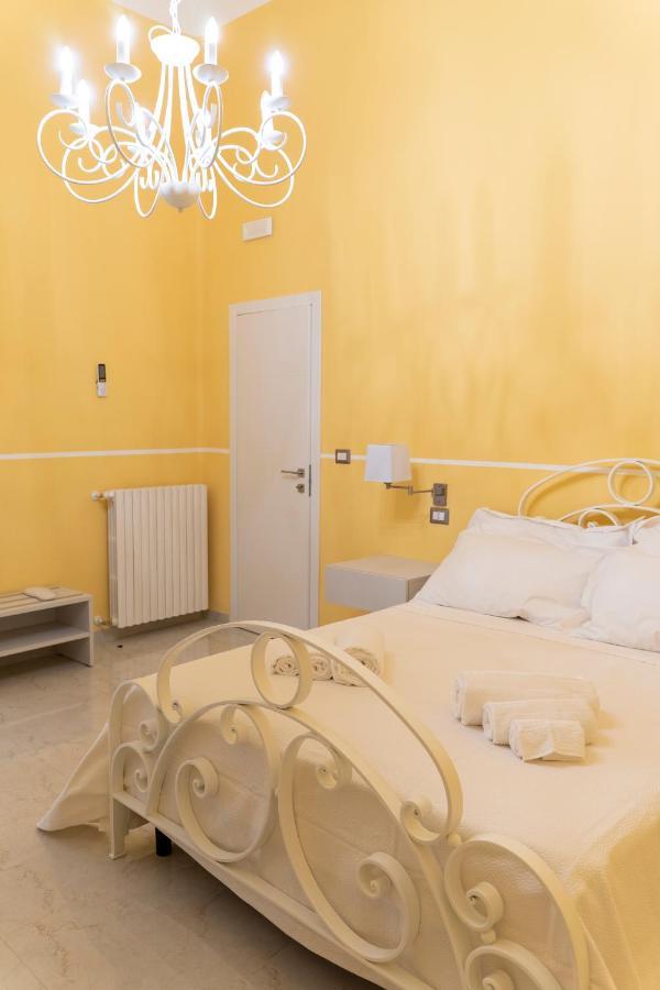 A Casa Dei Miei Otel San Pietro Vernotico Dış mekan fotoğraf