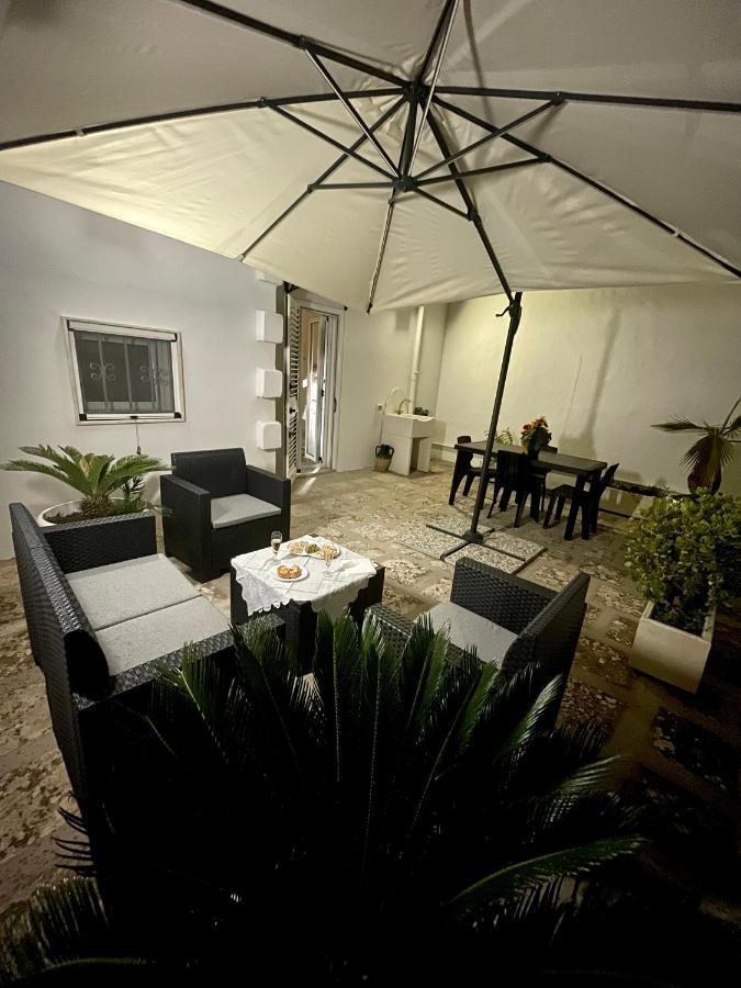 A Casa Dei Miei Otel San Pietro Vernotico Dış mekan fotoğraf